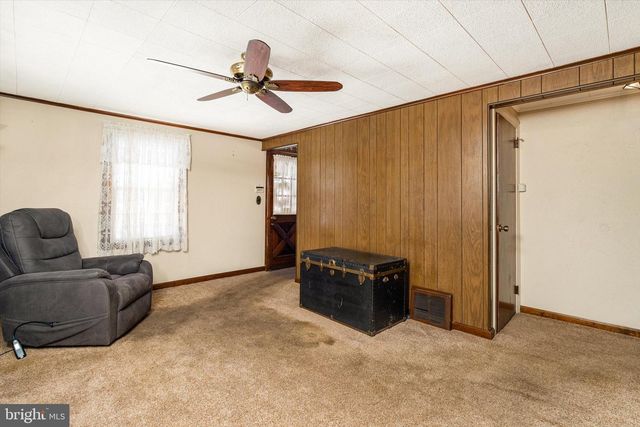 250 EDWARD AVE, Hamilton, NJ 08610