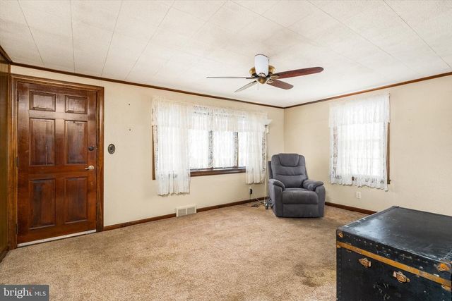 250 EDWARD AVE, Hamilton, NJ 08610