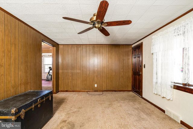 250 EDWARD AVE, Hamilton, NJ 08610