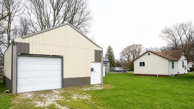 307 S East Street, Knox, IN 46534