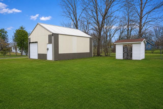 307 S East Street, Knox, IN 46534