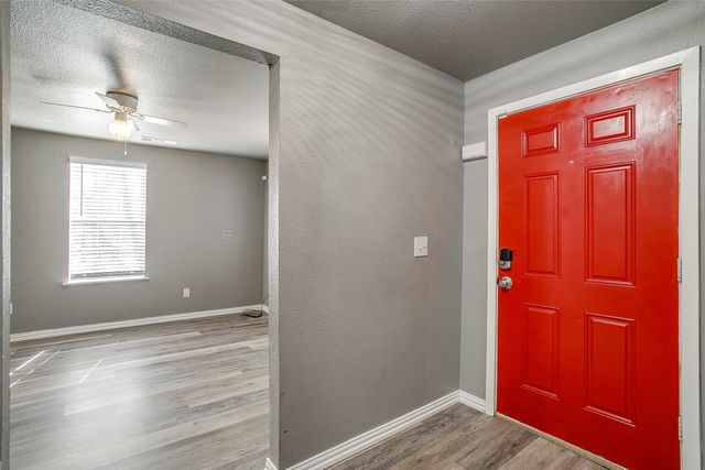 100 Henderson Street, Waxahachie, TX 75165