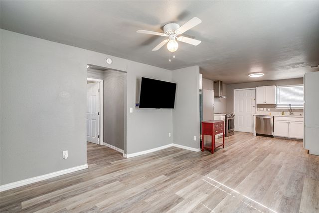 100 Henderson Street, Waxahachie, TX 75165