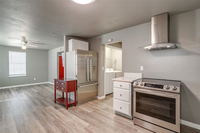 100 Henderson Street, Waxahachie, TX 75165