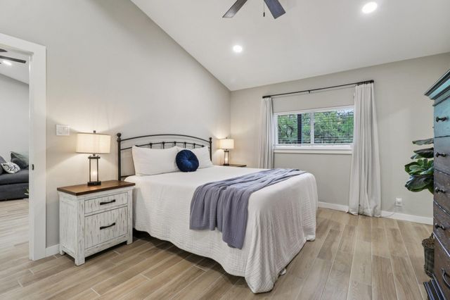 806 Serenada DR, Georgetown, TX 78628