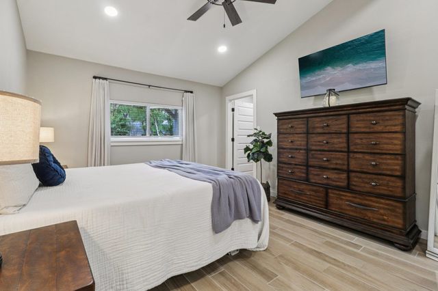 806 Serenada DR, Georgetown, TX 78628