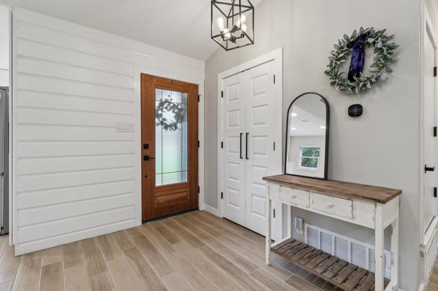 806 Serenada DR, Georgetown, TX 78628