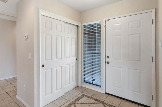 914 Cedar Canyon Cir, Galt, CA 95632