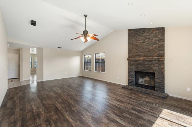 914 Cedar Canyon Cir, Galt, CA 95632