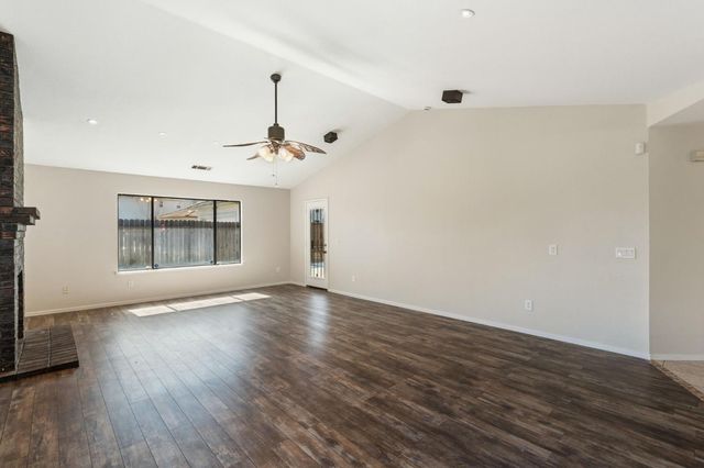 914 Cedar Canyon Cir, Galt, CA 95632