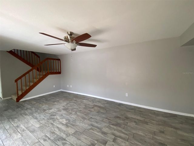 2910 PECAN AVENUE, Leesburg, FL 34748