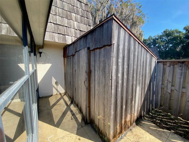 2910 PECAN AVENUE, Leesburg, FL 34748