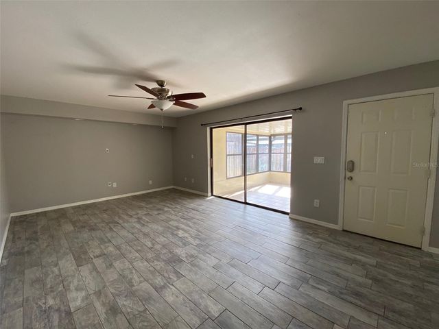 2910 PECAN AVENUE, Leesburg, FL 34748