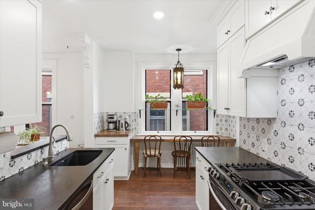 228 LEWIS ST, Harrisburg, PA 17110