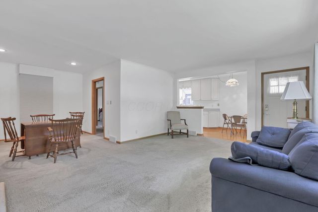 1830 Ardleigh Road, Columbus, OH 43221
