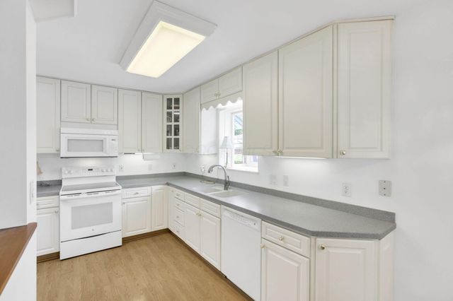 1830 Ardleigh Road, Columbus, OH 43221