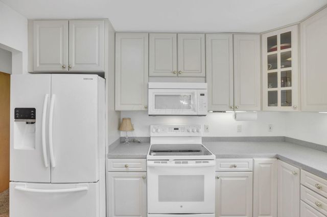 1830 Ardleigh Road, Columbus, OH 43221