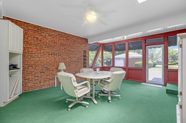 1830 Ardleigh Road, Columbus, OH 43221
