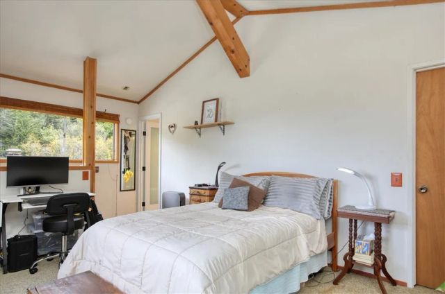 910 Sheffield Street, Cambria, CA 93428