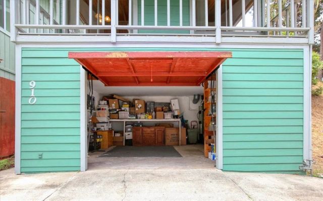 910 Sheffield Street, Cambria, CA 93428