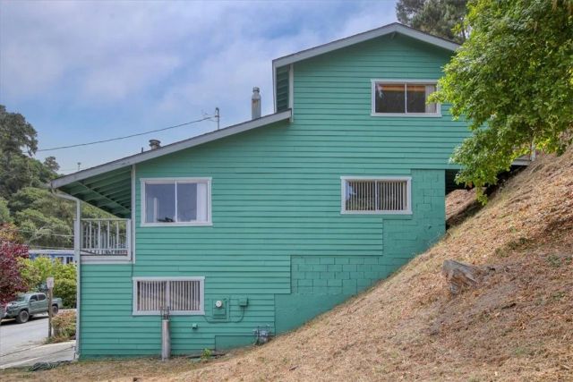 910 Sheffield Street, Cambria, CA 93428