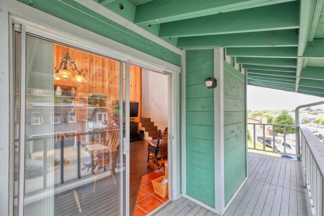 910 Sheffield Street, Cambria, CA 93428