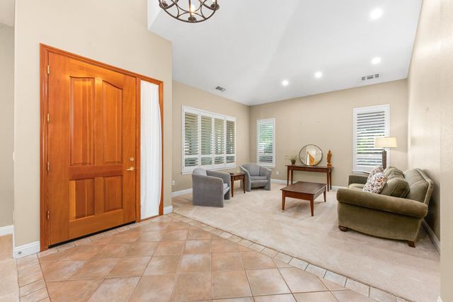 11413 Fawn Creek Ct, Auburn, CA 95602