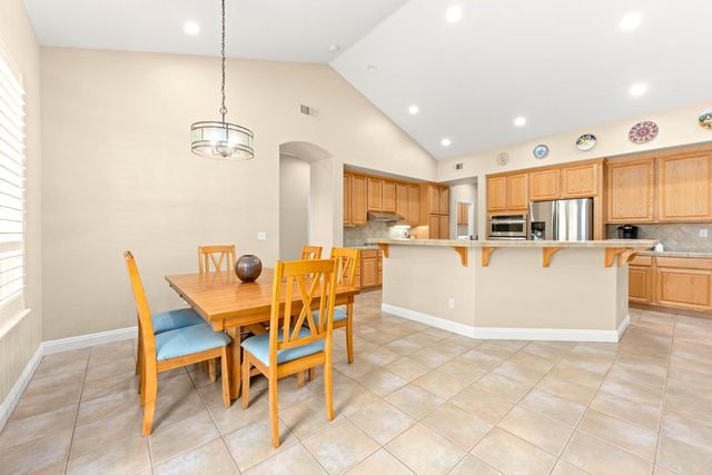 11413 Fawn Creek Ct, Auburn, CA 95602