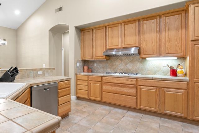 11413 Fawn Creek Ct, Auburn, CA 95602