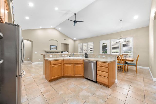 11413 Fawn Creek Ct, Auburn, CA 95602