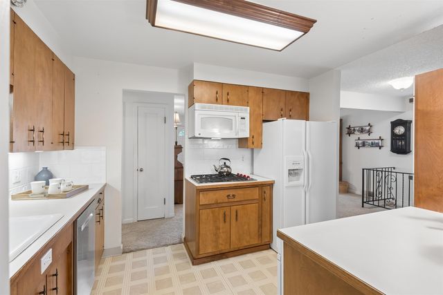 5726 N C St, Spokane, WA 99205