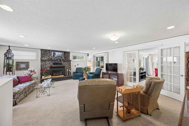 5726 N C St, Spokane, WA 99205