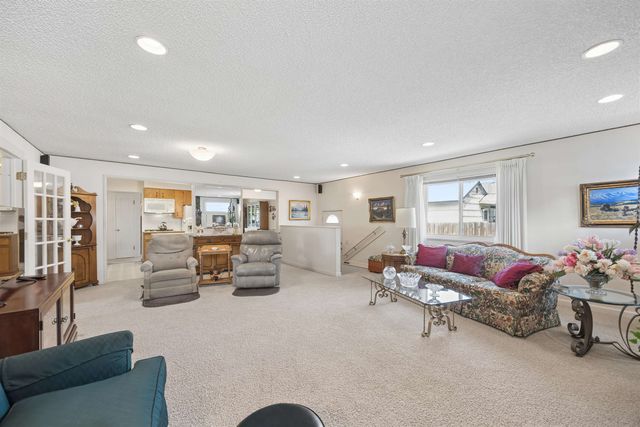 5726 N C St, Spokane, WA 99205