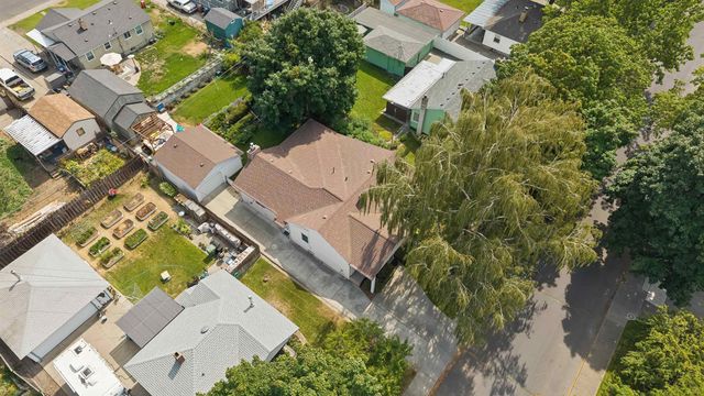 5726 N C St, Spokane, WA 99205
