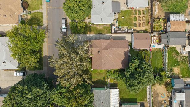 5726 N C St, Spokane, WA 99205