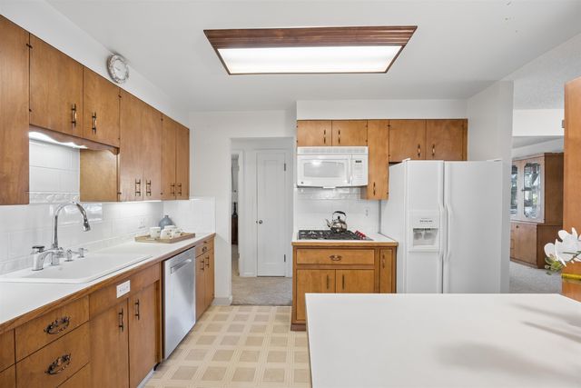 5726 N C St, Spokane, WA 99205