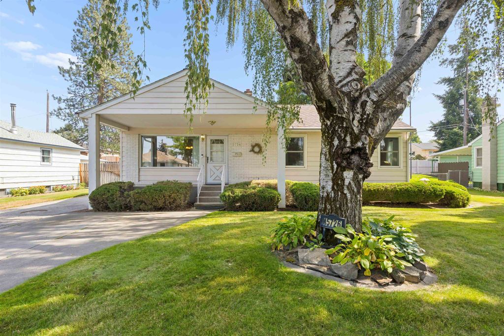 5726 N C St, Spokane, WA 99205