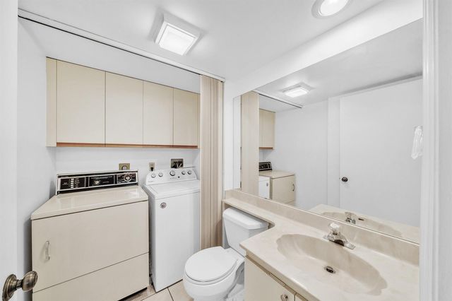 713 NW 99th Circle, Plantation, FL 33324