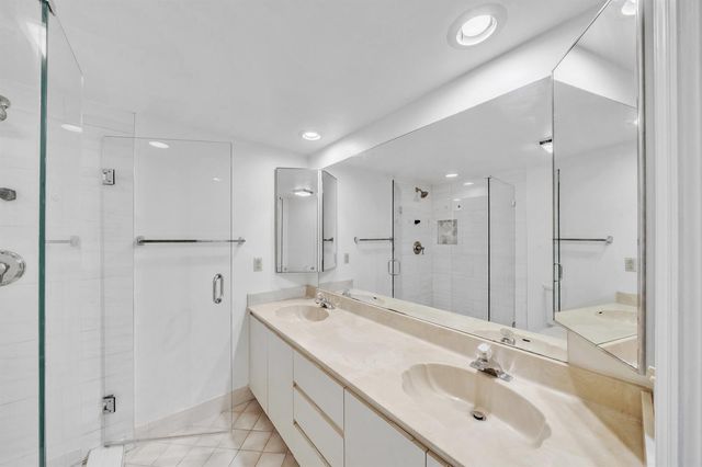 713 NW 99th Circle, Plantation, FL 33324