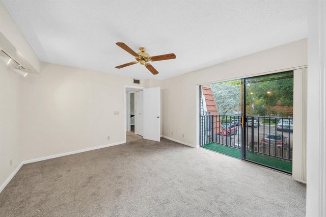 713 NW 99th Circle, Plantation, FL 33324