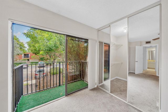 713 NW 99th Circle, Plantation, FL 33324