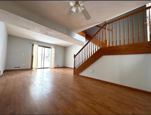 3288 Dodd Lane, Eagan, MN 55121