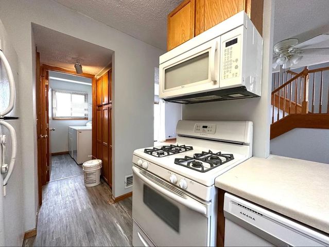 3288 Dodd Lane, Eagan, MN 55121