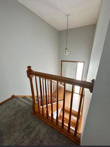 3288 Dodd Lane, Eagan, MN 55121