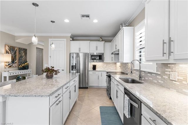 11842 Darcy PL, Fort Myers, FL 33913