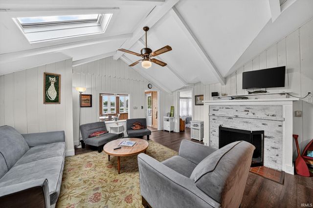 4457 N. Sullivan Road, Leesburg, IN 46538