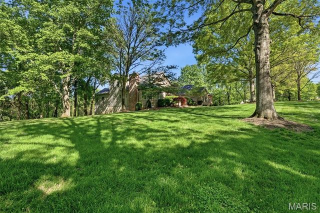 1532 Shepard Road, St Louis, MO 63038