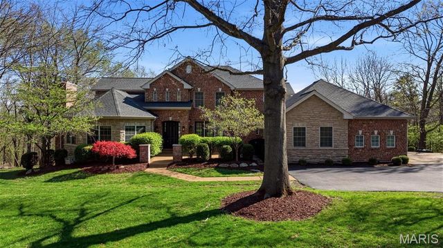 1532 Shepard Road, St Louis, MO 63038