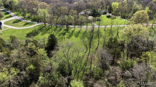 1532 Shepard Road, St Louis, MO 63038