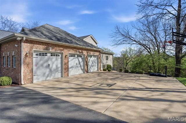 1532 Shepard Road, St Louis, MO 63038